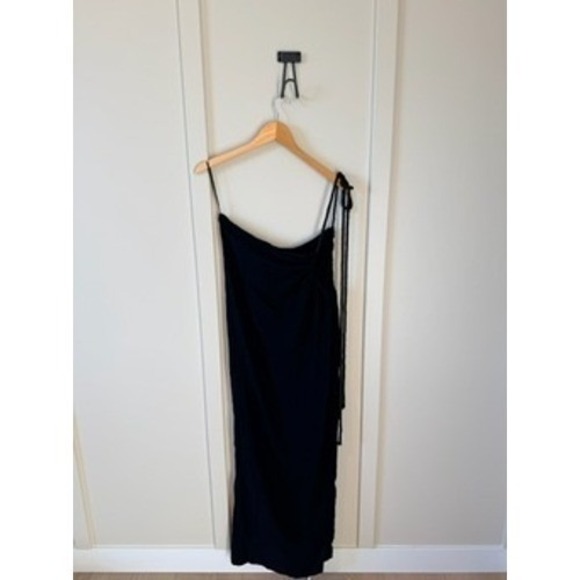 JLUXLABEL Womens Black One Shoulder Rope Strap Maxi Dress Side Slit Size Medium - Picture 1 of 7